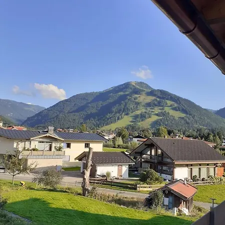 Silbernagel 公寓 *